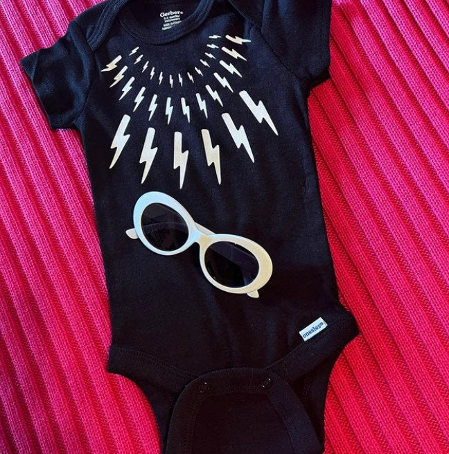 ULTIMATE Schitt's Creek Baby Shower Gift David's Sweaters ONESIE® brand 0-3 3-6 & 6-9 months multipack unisex The bebe ew david Multi 3 Pack